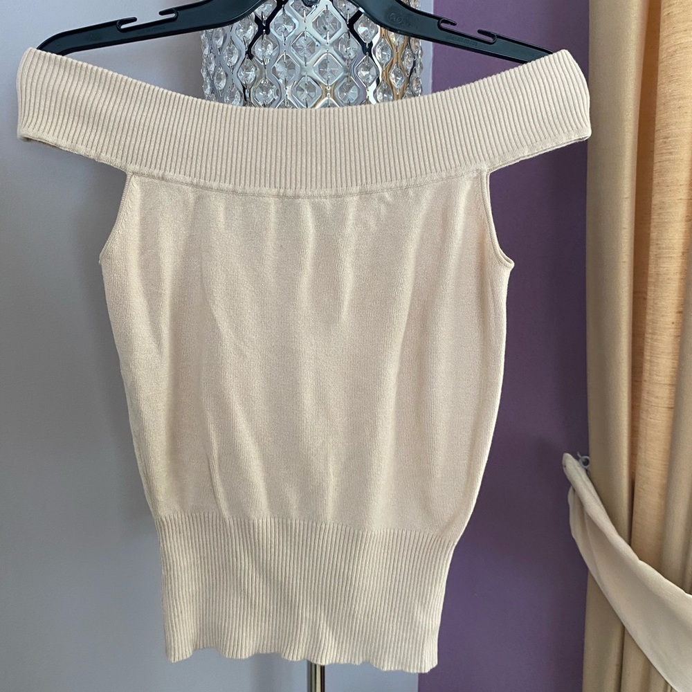 J.J.Basics cute off shoulder women top, L(fits S)